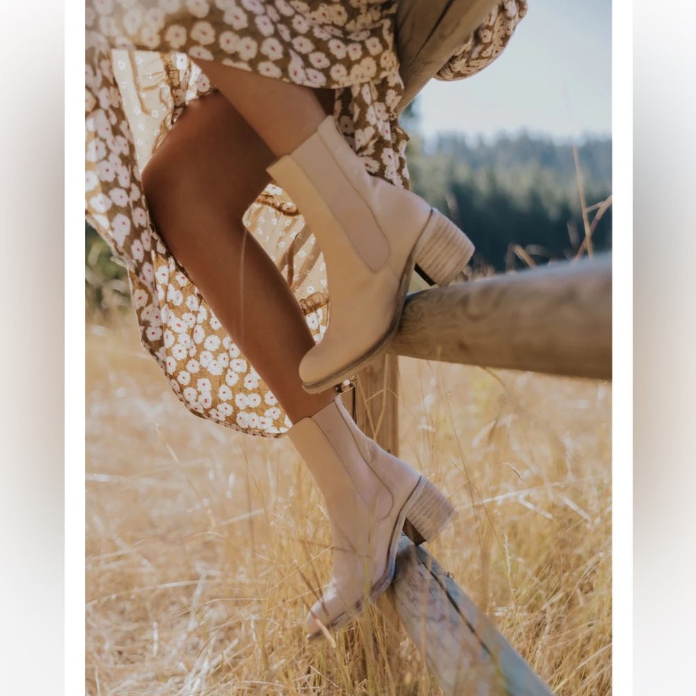 Free People Essential Chelsea Boots